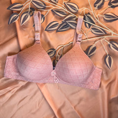 Feather Fit Geometric Print Padded Bra – Wireless Seamless Everyday Support Bra for Women Pakistan