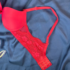 Feather Fit Magenta Silk-Touch Lace Bra – Seamless Padded Wireless T-Shirt Bra for Women Pakistan