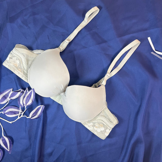 Feather Fit Magenta Silk-Touch Lace Bra – Seamless Padded Wireless T-Shirt Bra for Women Pakistan