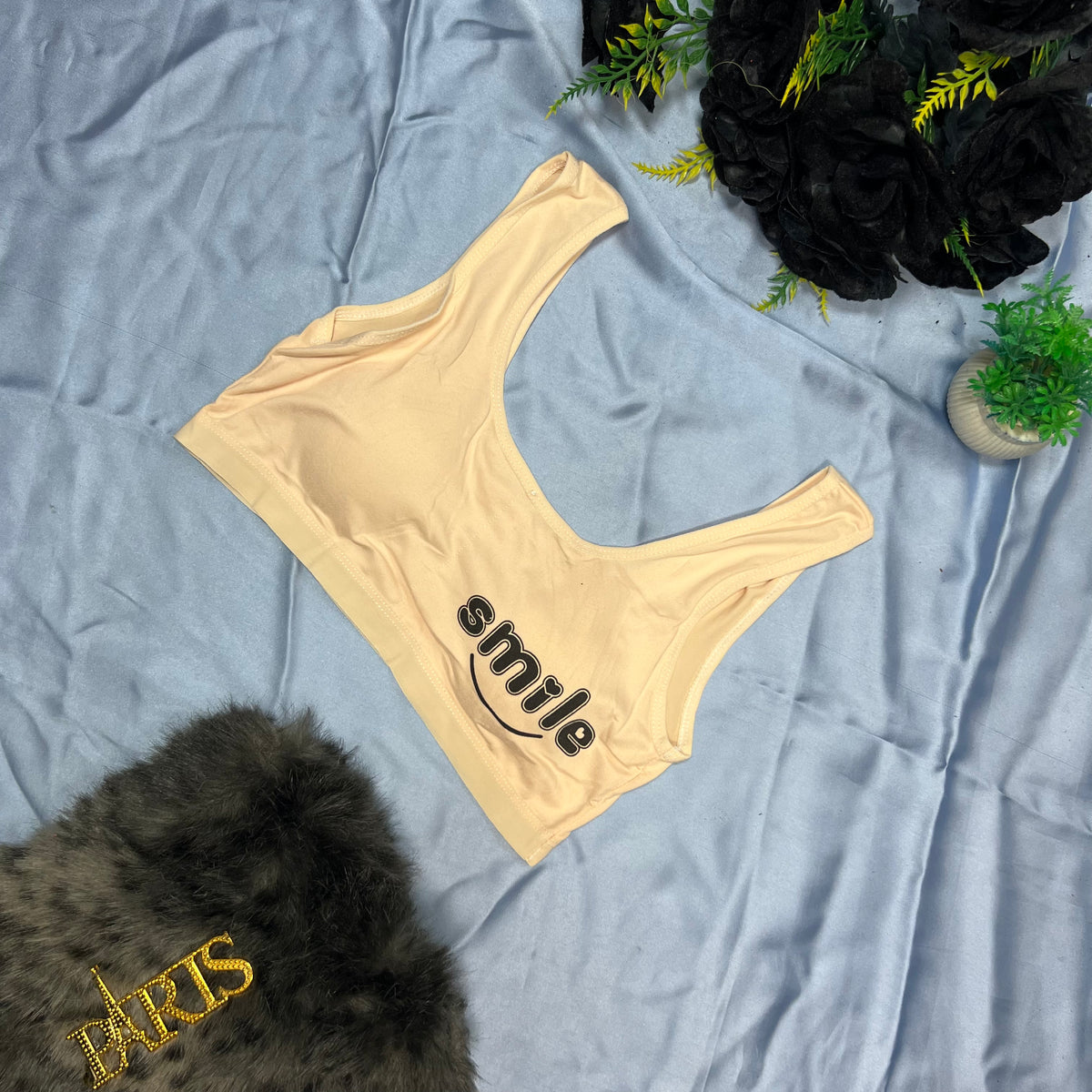 Feather Fit Joyful Seamless Bralette – Wireless Invisible Comfort Everyday Crop Top Bra for Women Pakistan