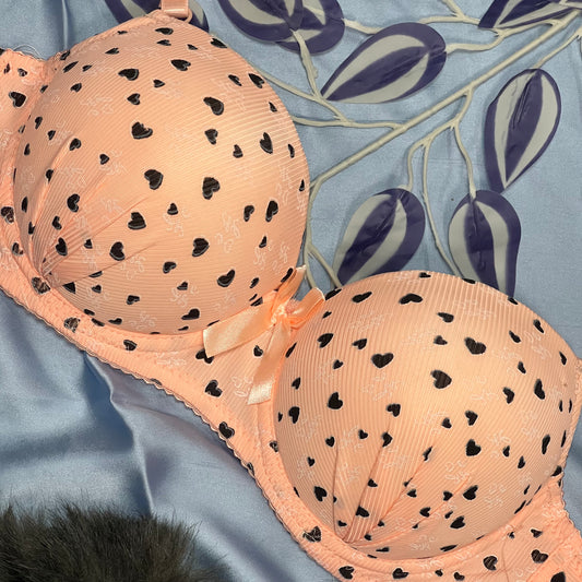 Feather Fit Sweetheart Polka Heart Padded Bra – Wireless Breathable Everyday T-Shirt Bra for Women Pakistan