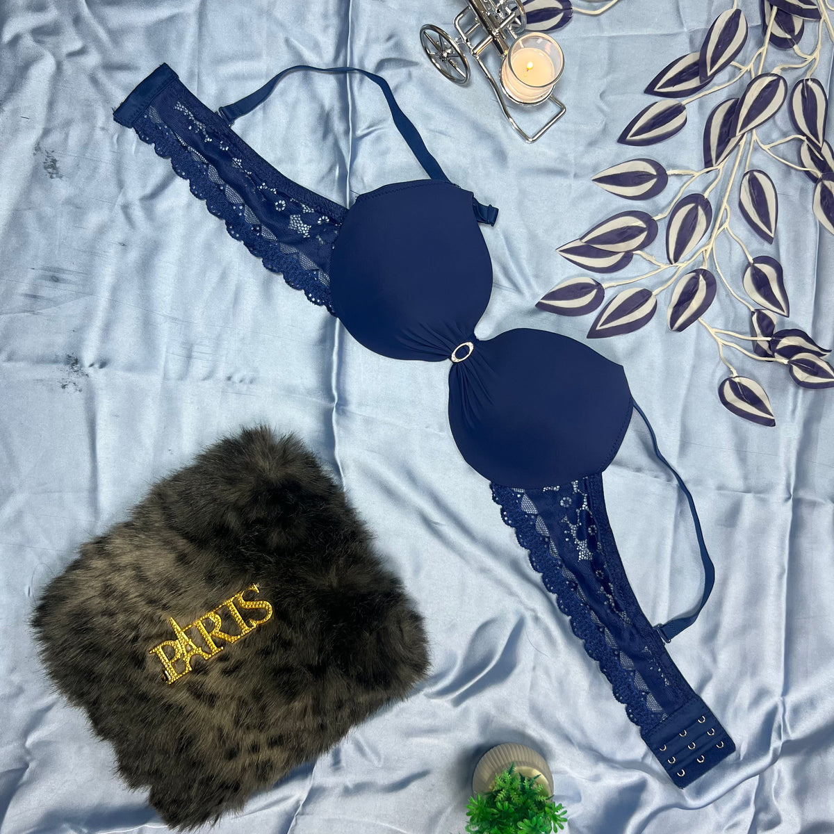 Feather Fit Glimmer Lace Comfort Bra – Wireless Breathable Lace T-Shirt Bra for Women Pakistan